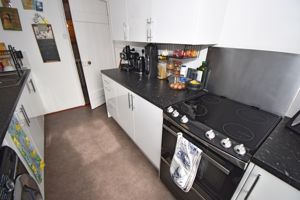 **UNDER OFFER WTIH MAWSON COLLINS** Flat 1, St Peters Food Hall